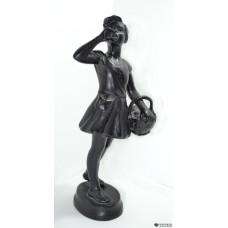 Заблудилась (девочка с корзинкой) Заблудилась (девочка с корзинкой)